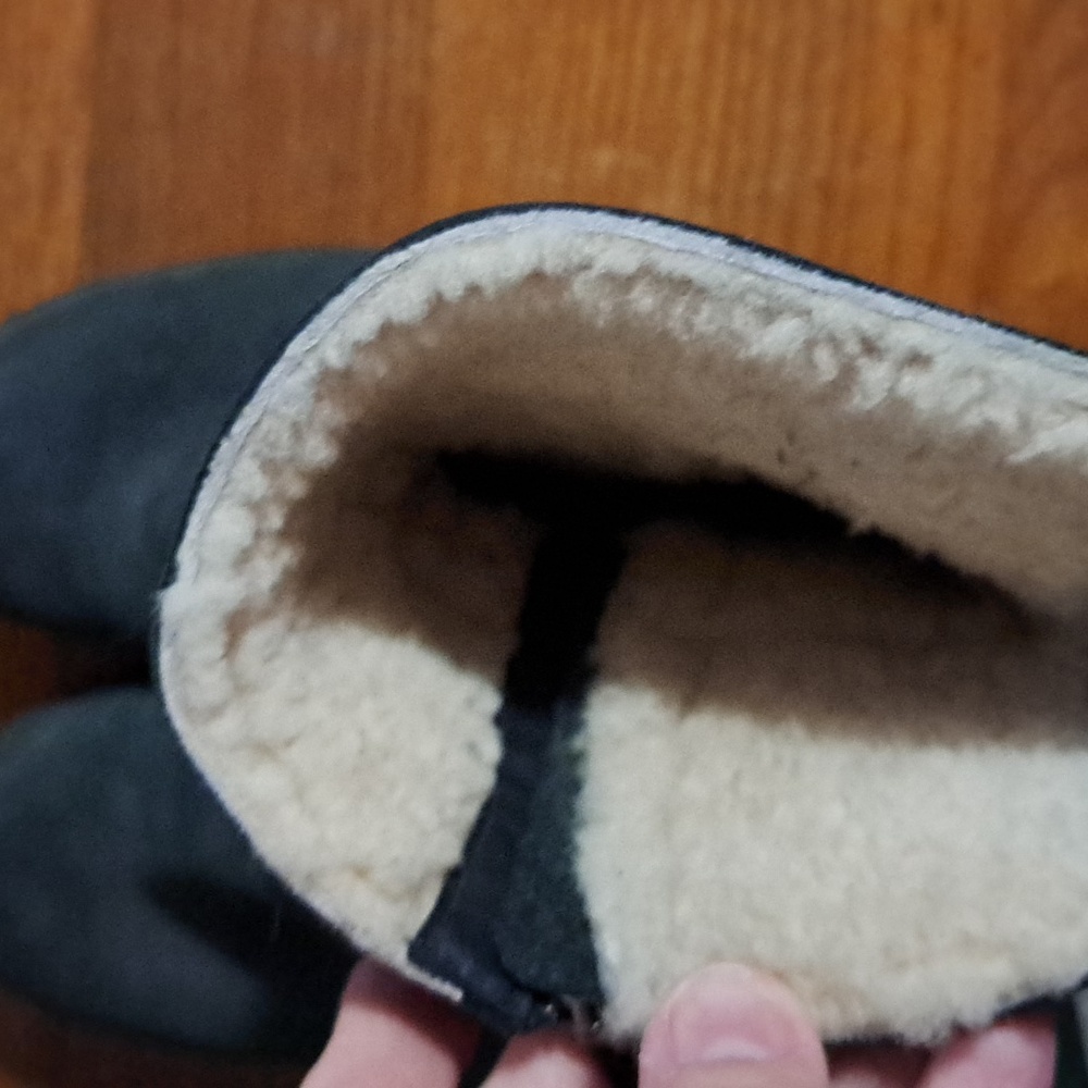 Boots - Picture 3 of 4